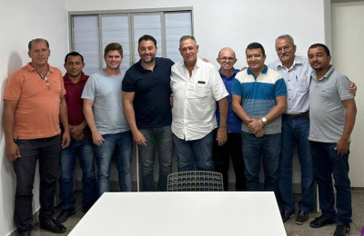 Deputado Atila Filho reúne aliados para lançar a pré-candidatura do PP em Parnaguá